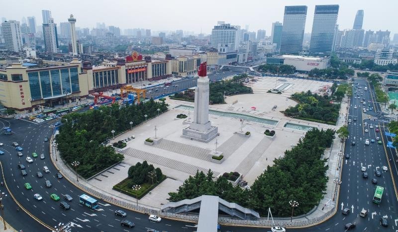 值守八一廣場(chǎng),致敬英雄的節(jié)日