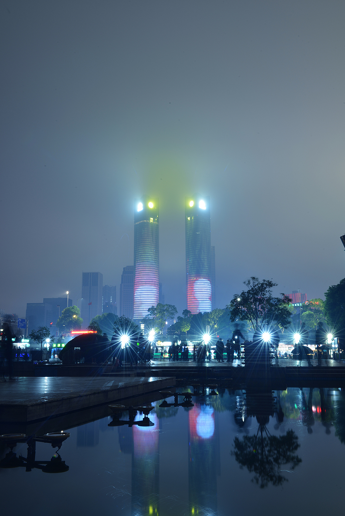 南昌之夜，流光溢彩下的現代詩篇